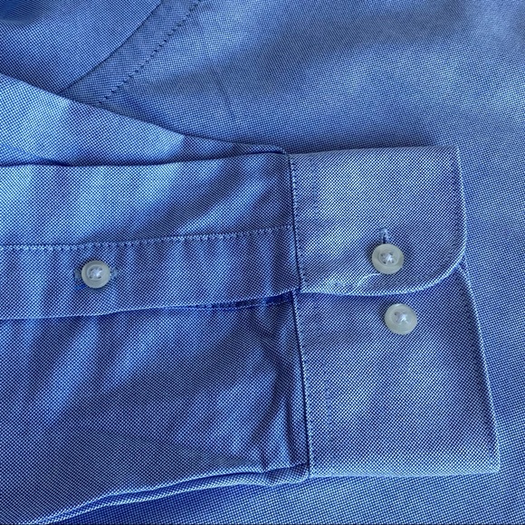 Van Heusen Solid Oxford Button Down Regular Fit Wrinkle Free Shirt - Picture 6 of 12